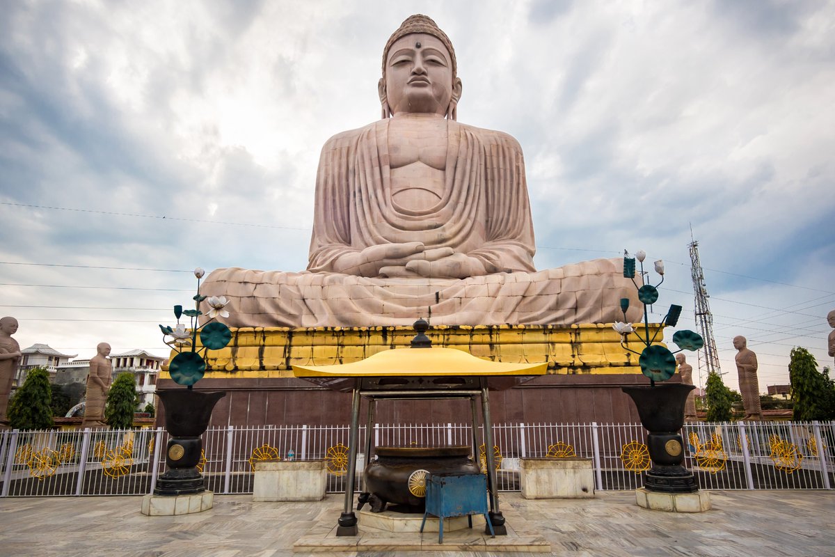WegoIndia's tweet photo. Get enlightened at these gorgeous pilgrimage desitinations in the holy land of India.
Plan your #spiritualweekend with #wego here: https://t.co/B2nwaJqEPV
Location: #BodhGaya
#traveltheworld #vacation #pilgrim #pilgrimage #holy #temples #india #bodhgaya #buddhism #buddha https://t.co/XYmYDbrO2P