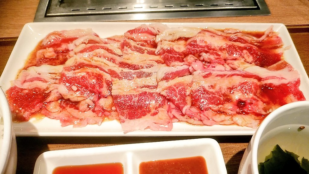 BLACK459459's tweet photo. 今日はライクで一人焼肉😄😄
初めて行きましたがとても堪能出来ました👍

#ライク　#焼肉 https://t.co/0XXE9HtOE5