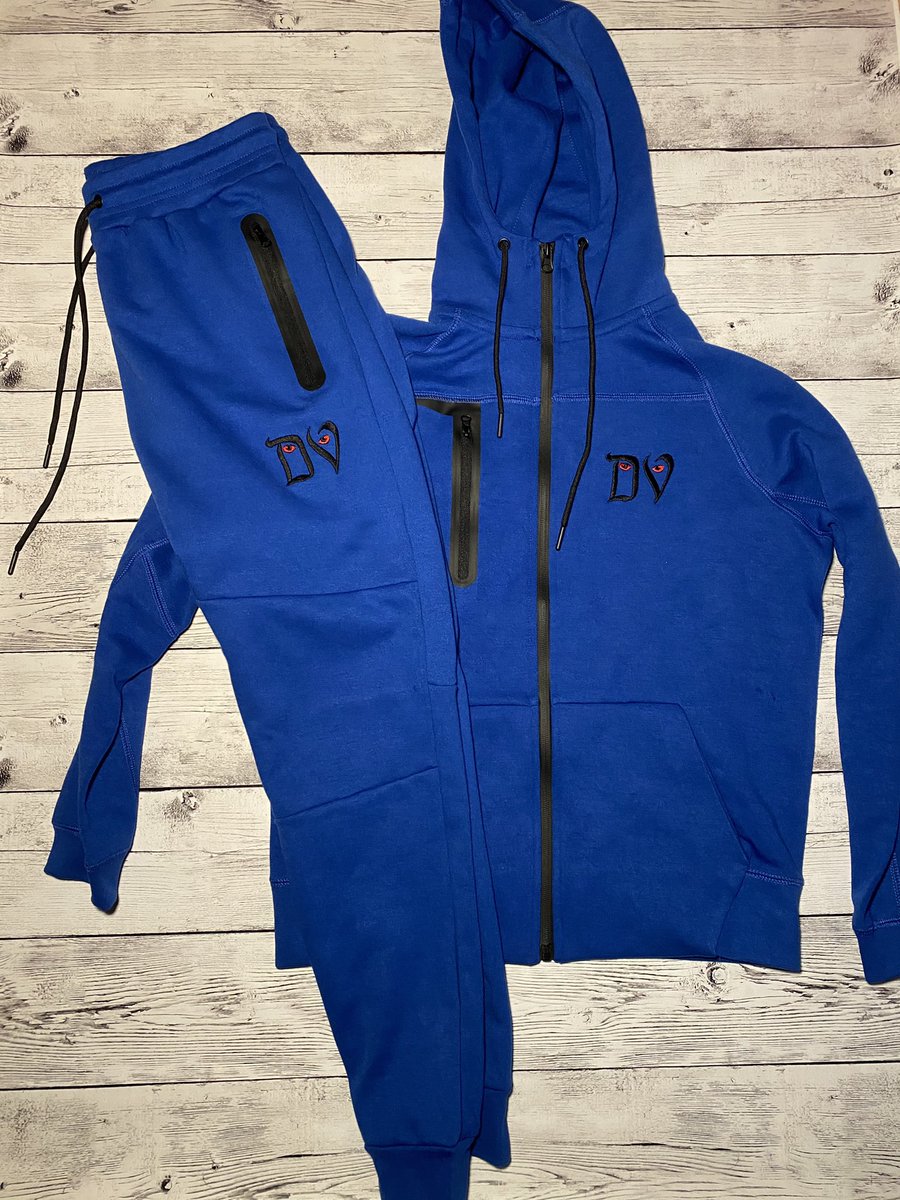 TahjiiWageyyDV's tweet photo. DV Tech Suits Out NOW limited don’t lack on it ‼️ https://t.co/vbvM2qQAeX