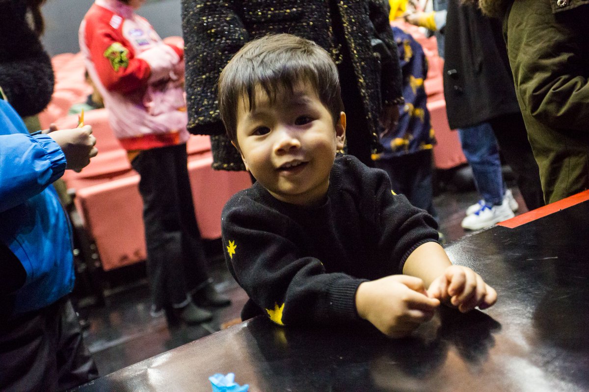 CahootsNI's tweet photo. It’s World Day of Theatre for Young People! 
We are thinking fondly of the experiences we’ve shared on stage &amp; screen this year. When you can, &amp; when its safe, please #takeachildtothetheatre so they can see, hear, feel, think and imagine! 

Keep in touch : https://t.co/873eAPOSWg https://t.co/30Xrs5NNf0