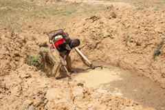 WateraidB's tweet photo. (6) Au #Burkina, au 31 décembre 2020 seulement 76,4% de la population ont accès à l’eau potable, soit 23, 6% de la population qui  n’ont pas accès à l’eau potable.  

#Lwili #EauPotable https://t.co/Iirhs7jhsk