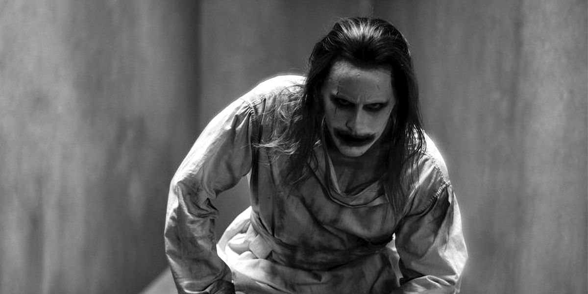 CBR's tweet photo. Director @ZackSnyder says the Joker's sexually charged quip in the #SnyderCut was completely improvised by Jared Leto. https://t.co/ai1XeYT3oO https://t.co/N0ZqDnFwnk