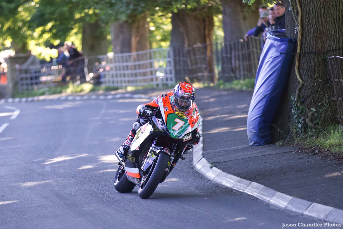 Gary Johnson in the Lightweight race TT 2019
