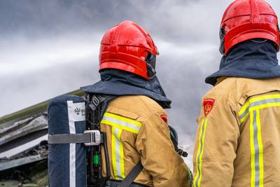 Verdronken auto's in de Waal, doden in auto's: mijn vader maakte heftige zaken mee bij de brandweer..
