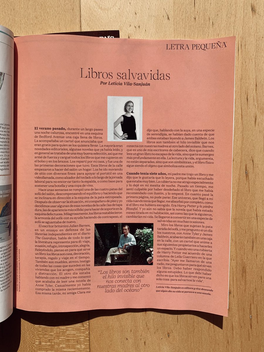 letivilasanjuan's tweet image. nueva columna en @smoda: un libro como pata de sofá, julian barnes en defensa de las librerías independientes, los libros que nos salvan y la primera vez que leí harry potter. 

hoy en papel con @el_pais