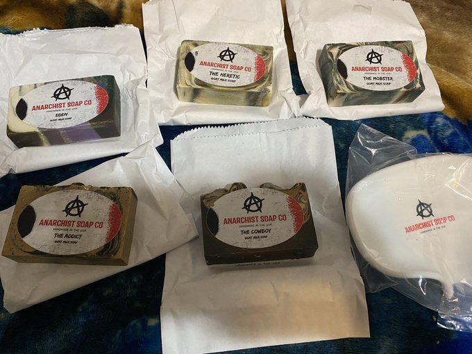 @Karma_Rx my big order came in! My bf loves your soap so he went buckwild and bought more soaps for himself<a class="tags" href="/tag/karma_rx">@karma_rx</a><a href="/tag/bff"class="tags"><span>#bff</span></a>
