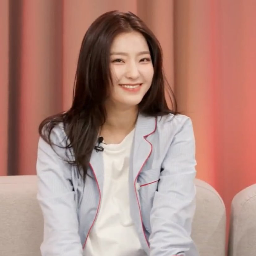 halo ! 
aku masih newbie disini , 

mutualan ー rt yya !
fambest   ー dm aja ! hana baik ko

#rootrp #roleplayerindonesia #rootrpw #roleplayer #roleplayerworld