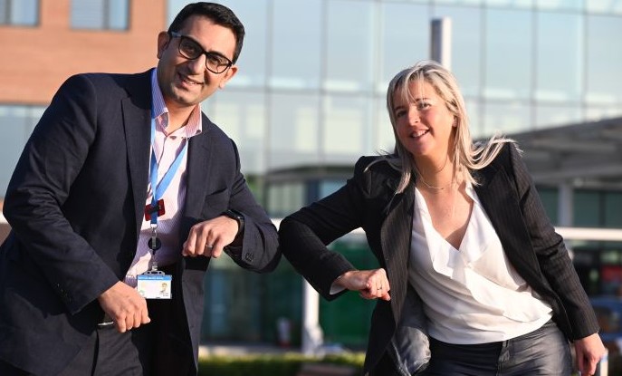 Message from #GreatBritishRainbowActiveSeries founder Michelle - A virtual elbow bump to  <a href="/NHSHeros/">NHSHeroes</a> including my consultant Zia Din who treated me for DVT <a href="/UHNM_NHS/">UHNM NHS Trust 🏥</a> Royal Stoke
Join me in saying thanks. Please register your interest here rainbowactiveseries.com  #cycle #run #walk