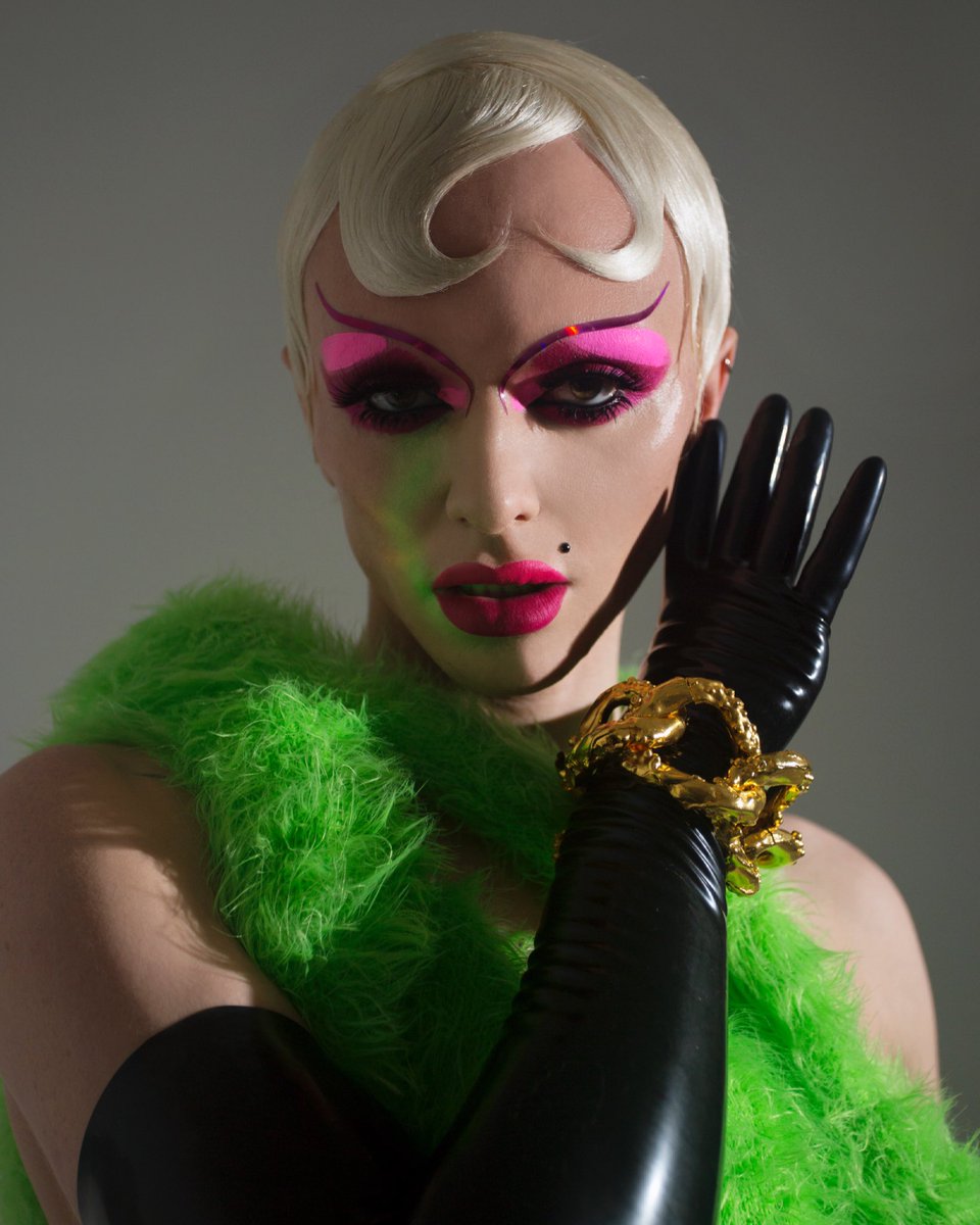 biminibabes's tweet photo. Obsessed with how this editorial came out for Tush Magazine 💓 https://t.co/Ezxp9O1DPQ
