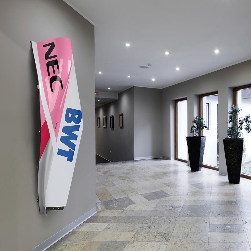 ThisIsMemento's tweet photo. Our authentic F1 bodywork can certainly brighten up any room 🤩
#f1 #formula1 #formulaone #f1auction #f1memorabilia #f1car https://t.co/GzCp6JCU60