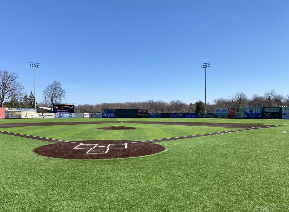 CCCSpartans's tweet photo. #OpeningDay @CayugaCC Spartans home doubleheader against @CorningRedBaron! First pitch at noon! #SpartanSpirit https://t.co/W5B6IOgkjK