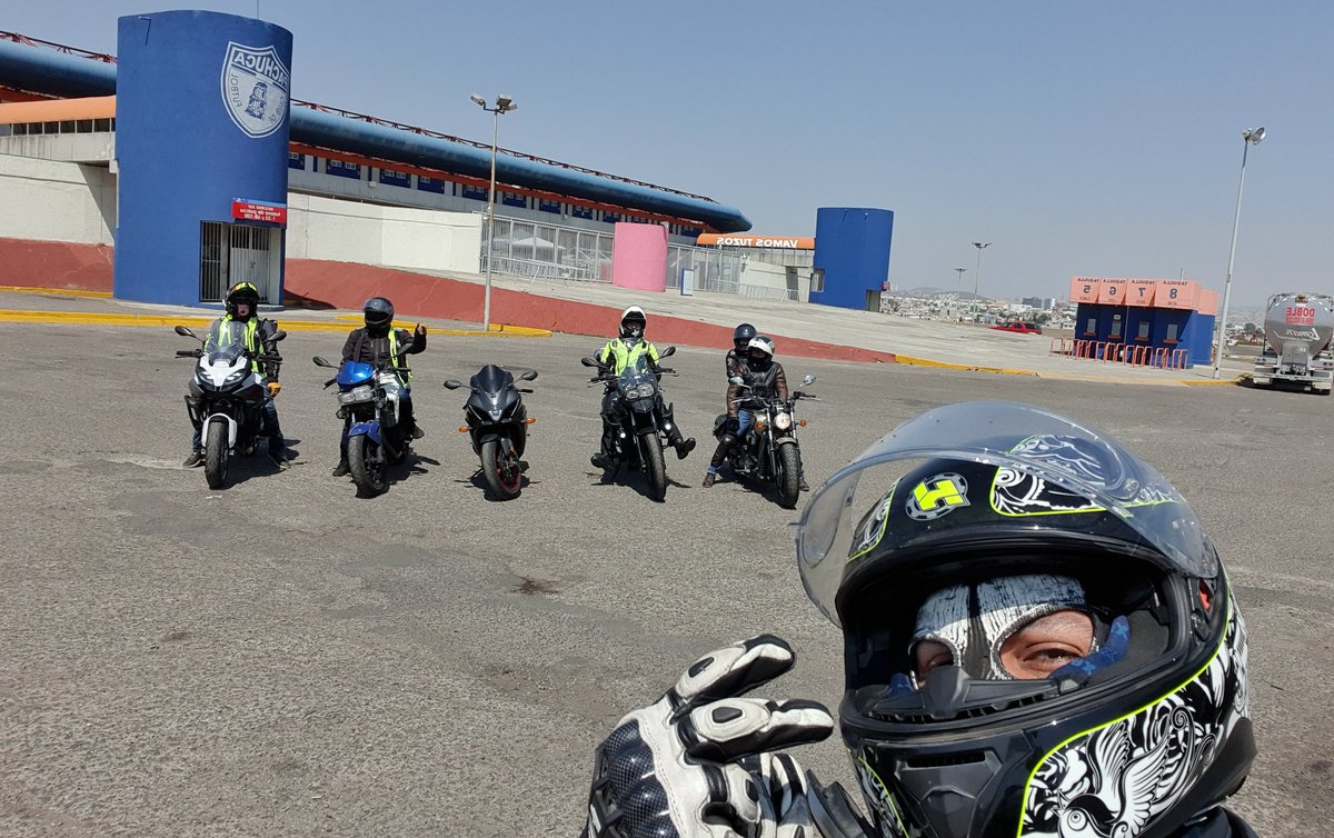 ElGhostBiker's tweet photo. Hoy después de un buen rato, volvimos a las rodadas #FelicesRutas #RuedenConCuidadoYPrecaución
.
.
#Biker #Motorcycle #MotoClub #Ghost #Suzuki #Bmw #IndianMotorcycle https://t.co/kvmjDmqbCN