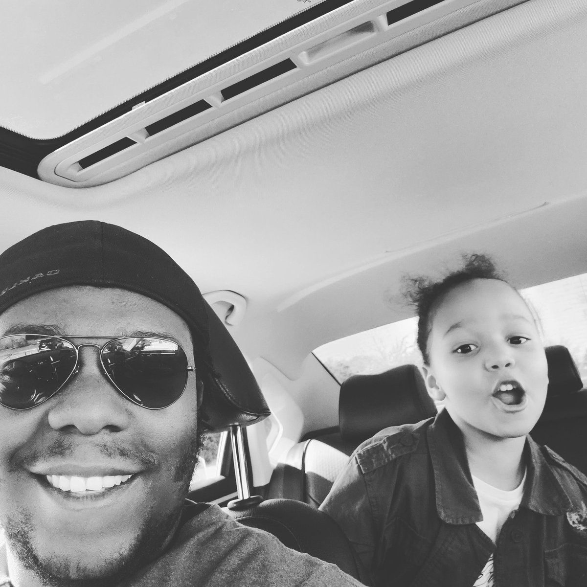 Carlos_W2001's tweet photo. Me and mini me at it https://t.co/FoioA492To