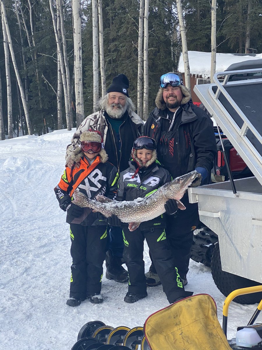 JasonNixonAB's tweet photo. Take a look at this spectacular catch! This weekend may be your last chance to get out there to ice fish. When ice fishing remember to take the right precautions. https://t.co/IhmRil76ai  #abpark https://t.co/m3qW42Myd9