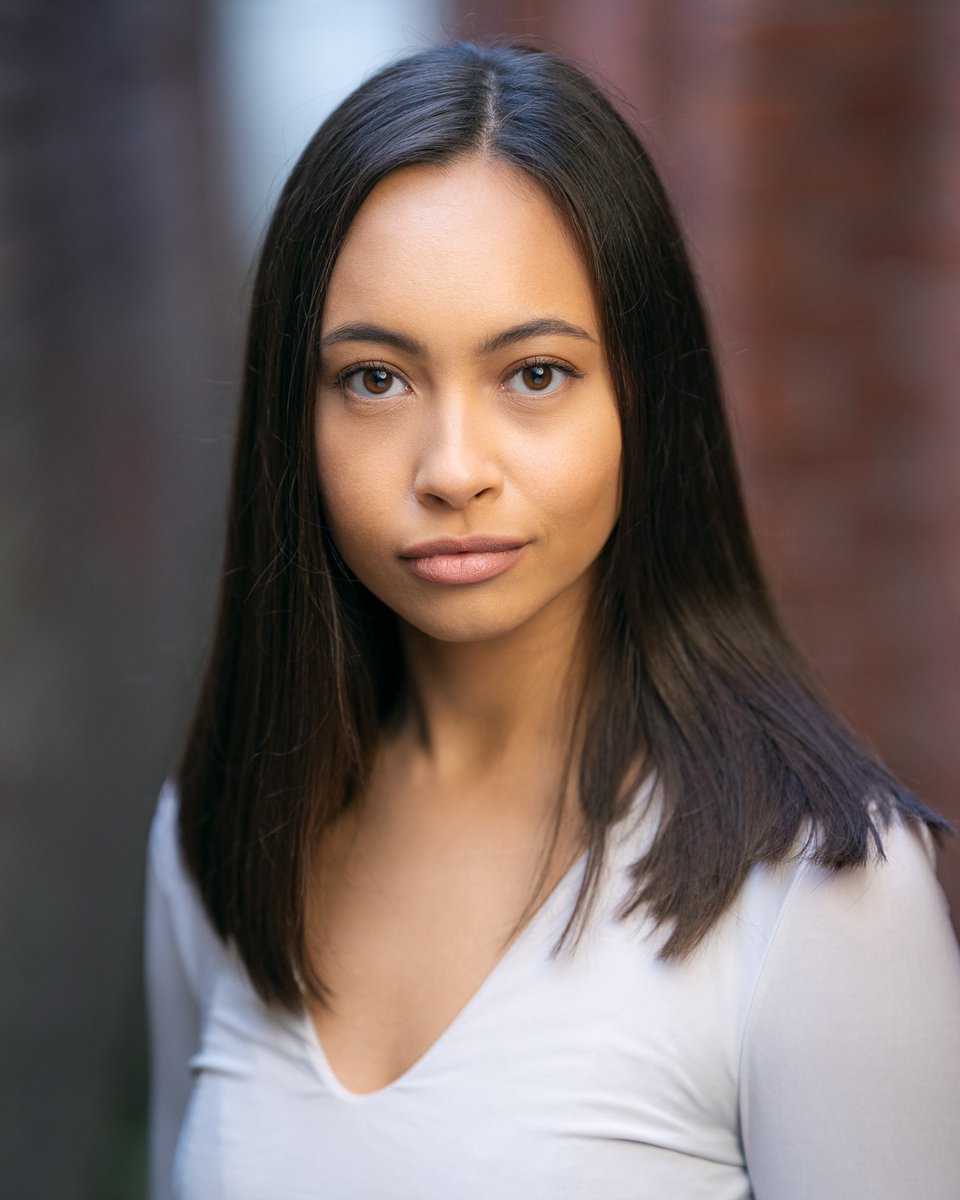 Natalie Kelly with a stronger look.
#headshot #portrait #performer #theatre #film #tv #commercial #actor #actress #musicaltheatre #edinburgh #scotland #professional #eyes #hair <a href="/canonuk/">Sandra</a> <a href="/sigmauk/">Sigma Manufacturing</a> <a href="/spotlightuk/">Spotlight</a>