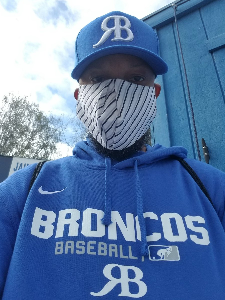 ThatBootlegGuy's tweet photo. First @goRBbaseball game in over a year. #gobroncos #neverdenver #goblue #notdodgers #ranchobirdnardo https://t.co/tEFWVuZTWh