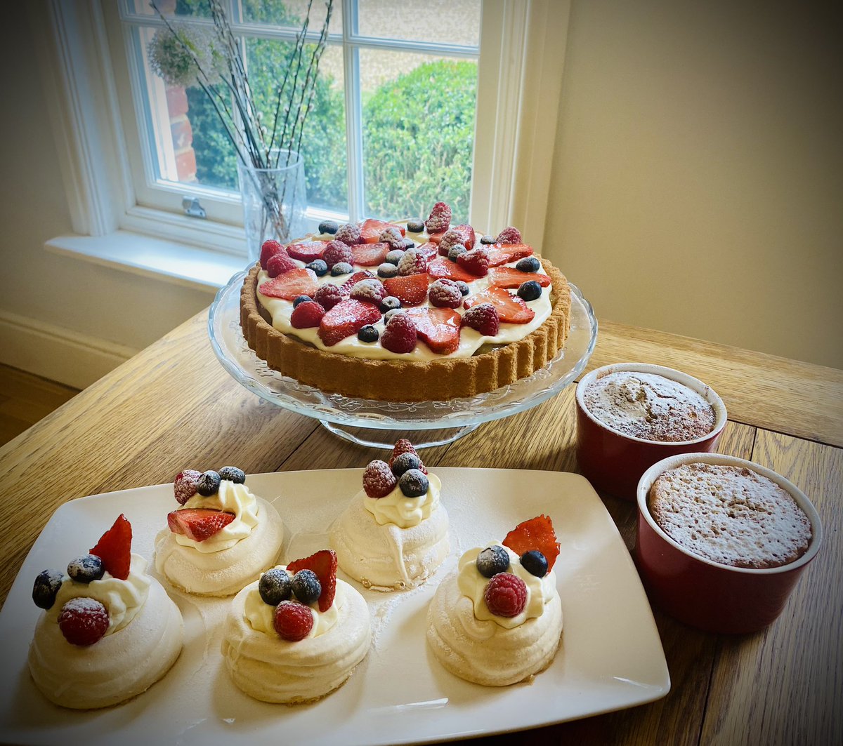 ZakoPenny's tweet photo. Has anyone else got the ‘Baking Bug’? I always get it as Spring approaches; as it’s officially the first day and also the international day of happiness, what better reason to share my AGA baking recipes 😊 @Edwards_Godding #agabaking #springbaking #InternationalDayOfHappiness https://t.co/WfIzbiFzPL