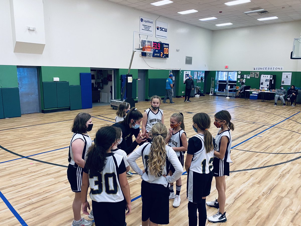 Teach_The_Game's tweet photo. Teach The Game so that others can then Teach The Game too. @WSSTEALERS @Pendleton_emma5 and @adelaidejernig1 . #TTG🏀😊!!! https://t.co/01zKjAuKkQ