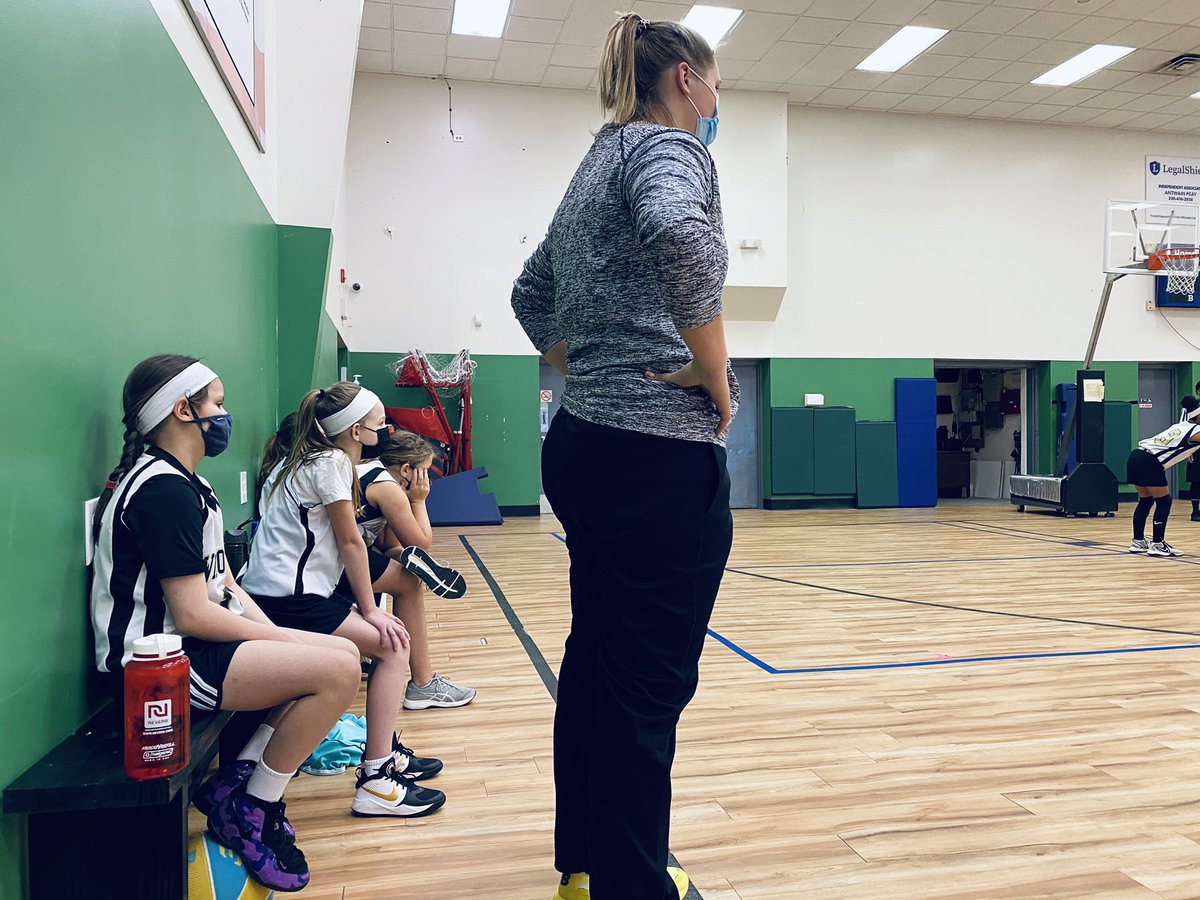 Teach_The_Game's tweet photo. Teach The Game so that others can then Teach The Game too. @WSSTEALERS @Pendleton_emma5 and @adelaidejernig1 . #TTG🏀😊!!! https://t.co/01zKjAuKkQ