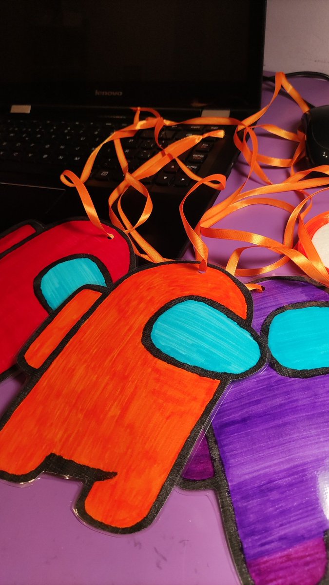 Buenas tardes profes!! Como hemos visto en #DCSUVA la gamificación o el aprendizaje lúdico es fundamental en EI💛

Aquí estoy preparando materiales basados en un juego a través del cual haremos una propuesta globalizadora 💫

#EstrategiasCCSS #InfluencerEducativo