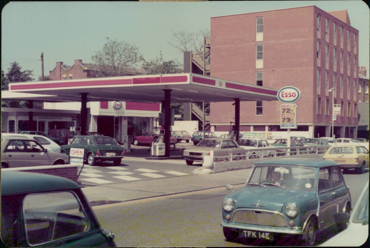 WorLifeStories's tweet photo. This week's Worcester Life Stories quiz is based on a collection of photographs from 1978, that captured petrol stations from across the city.  Surprisingly few of them remain today - how many do you recognise?

https://t.co/DadDgREcIr

#worcestershirehour #worcester #quiz https://t.co/KrkOXwAQti