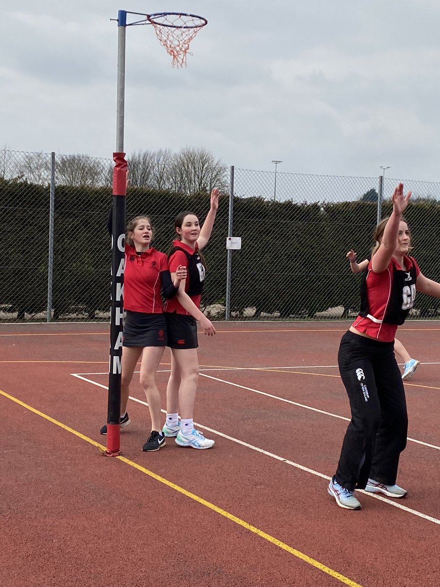 OakhamBuchs's tweet photo. Another great afternoon on court for the โฆ@OakhamBuchsโฉ girls! #springtimefeeling https://t.co/owm5pcycQp