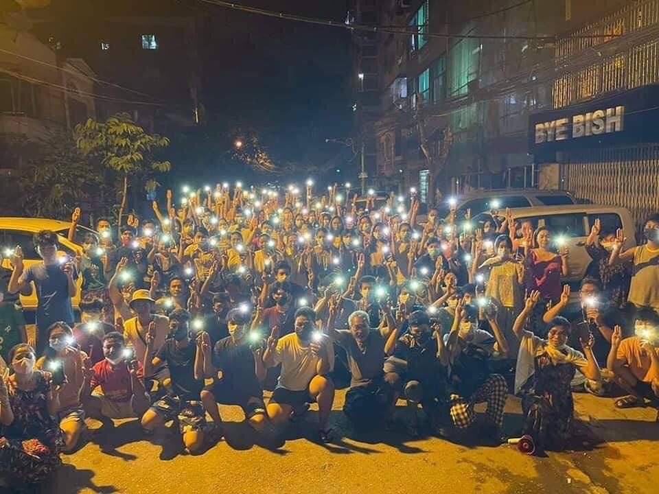 Night strike against military coup in Sanchaung with flash light. 
SUPPORT FEDERAL DEMOCRACY
#WhatsHappeningInMyanmar  #Mar20Coup