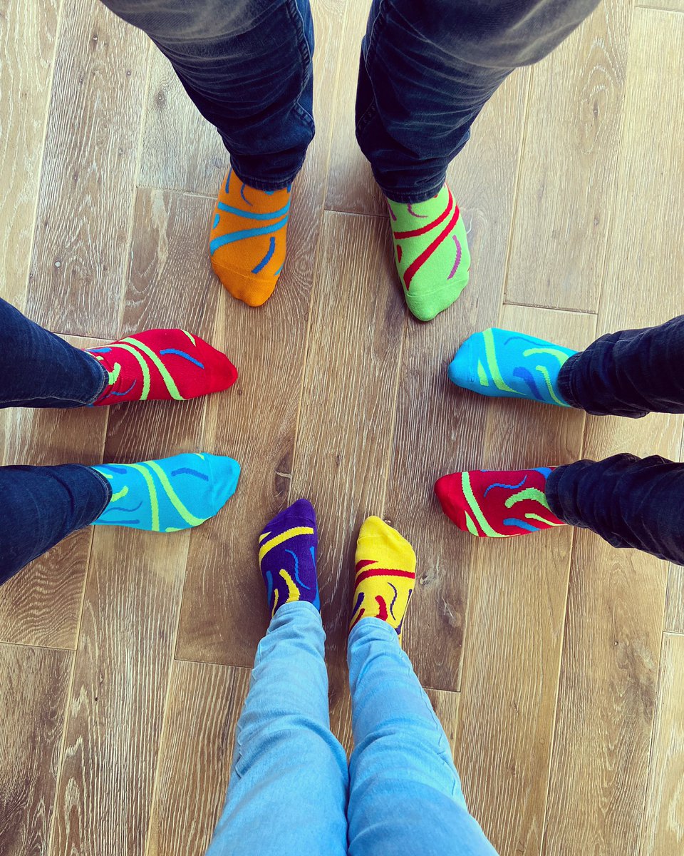 Thanks to <a href="/ErinsWorldFrame/">Erin's World Frames</a> for bringing such a great cause to my attention. Tomorrow is World Down Syndrome Day and the Down's Syndrome Association asks people to think about all our differences, by wearing odd socks: downs-syndrome.org.uk/about/campaign… 🙏🏼 #DownSyndrome #LotsOfSocks #WDSD20