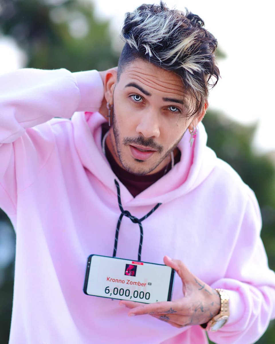 Kronnomc's tweet photo. Gracias, 6 Millones! 🙏🏻❤ https://t.co/cmR0q4ZChr