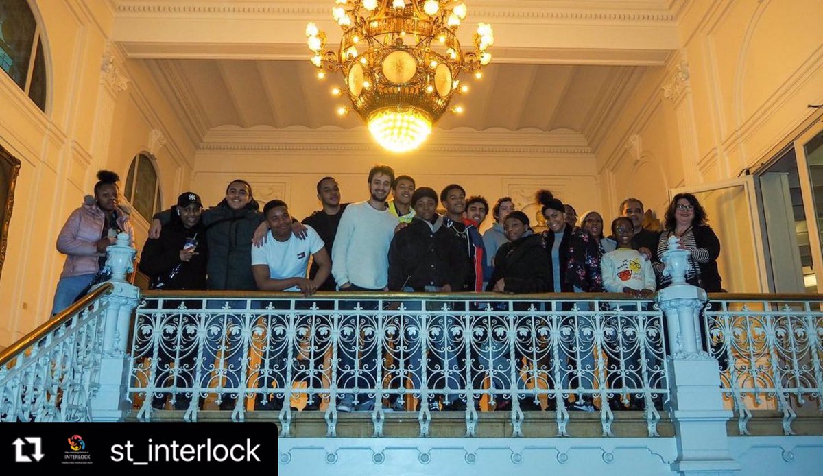 InterlockFound1's tweet photo. #throwback Febr.’20: Last day of #youthexchange 🎭#GENERATIONOFLOVE part II in 🇳🇱#Amsterdam interesting tour of @ITAamsterdam 
🇳🇱 @InterlockFound1 with 🇳🇱 @jtszo &amp; 🇬🇧 @TheatrePeckham #youthwork  #empowerment #creativity #theatre #diversity https://t.co/67XxmTah5p @Erasmus_Project https://t.co/5sIFZNHF4f