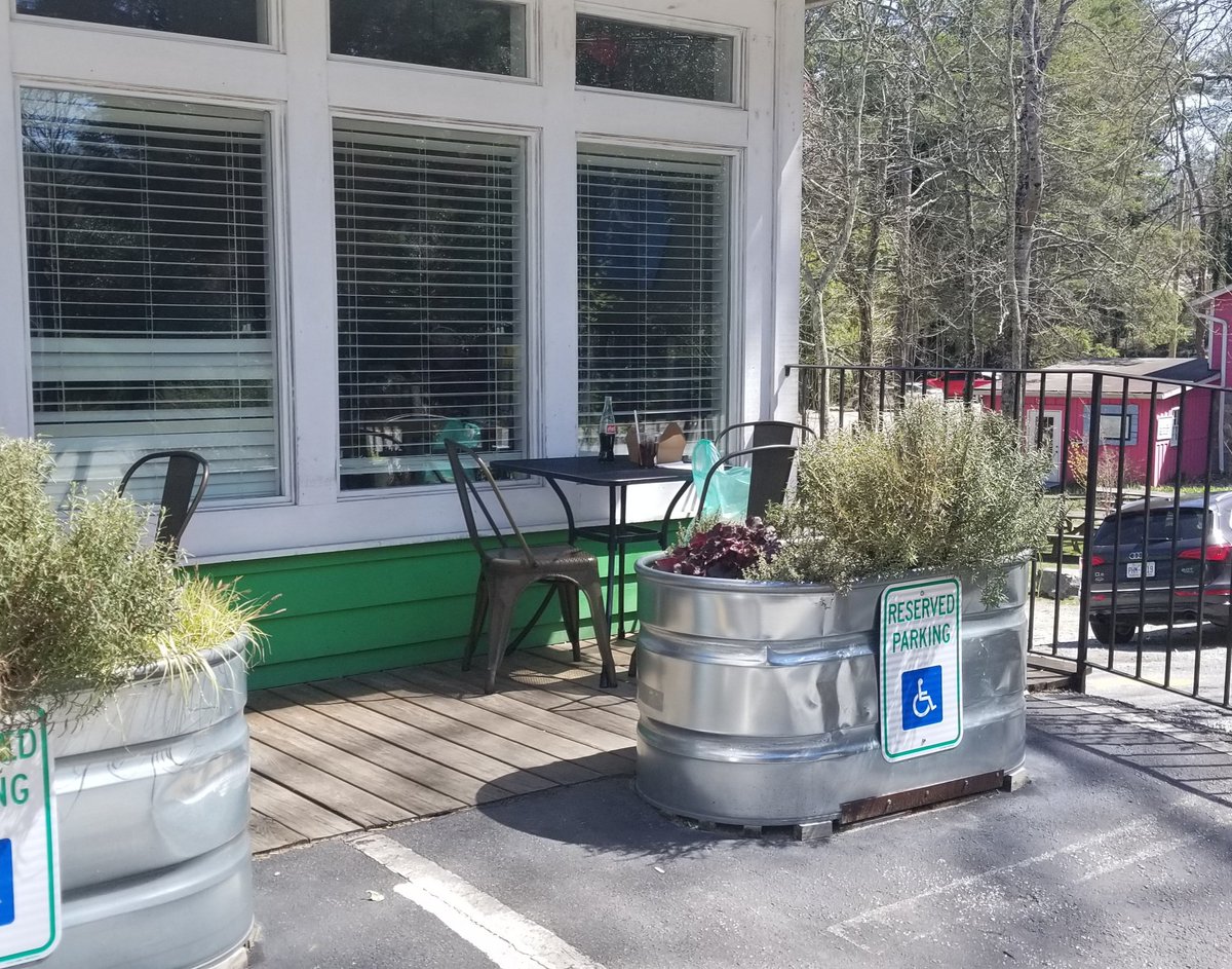 scquid's tweet photo. Look close there's a Reuben and the good kind of @CocaCola😍
#TakeoutSaturday🥪🥪🥪 https://t.co/ZuTMjdgaKN