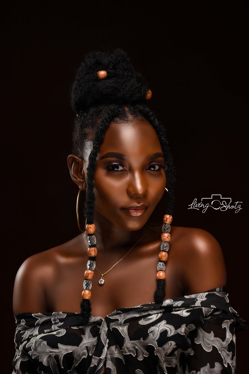 Anaborhi_'s tweet photo. @aproko_doctor I'm available for any kind of shoot. I'm also available to travel for any event.
Here's my business page @LivingShotz . Send me a DM let's keep your memories alive. https://t.co/ilHQtJRxfC