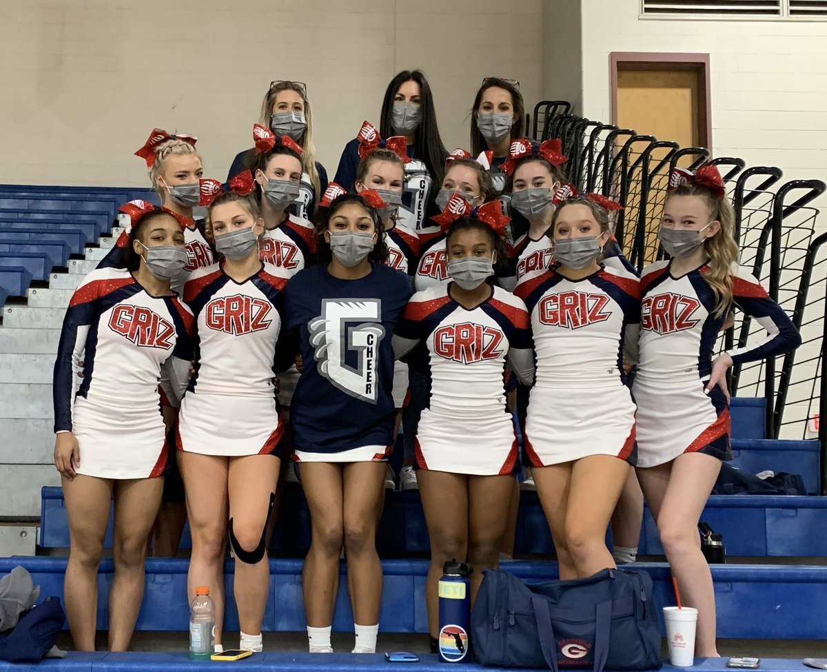 World2SquadBoss's tweet photo. Grassfield Cheer 2021 Southeastern District Champions ❤️💙 https://t.co/7upVgft4Rm