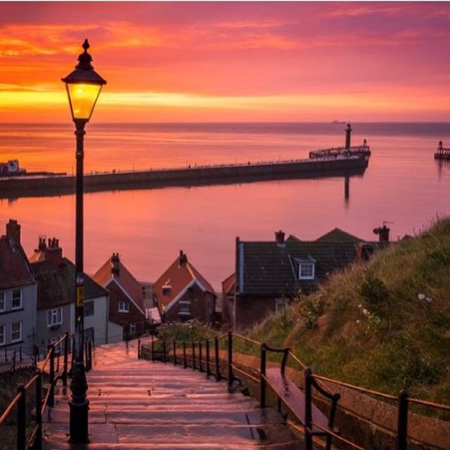 Looking forward to welcoming you on your #staycation to #Whitby abnb.me/XqndvNxOMeb.