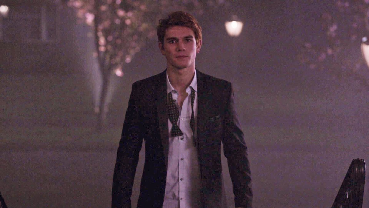 90severmore's tweet photo. riverdale peaked in their pilot it’s truly sad https://t.co/zldfwMz9MP