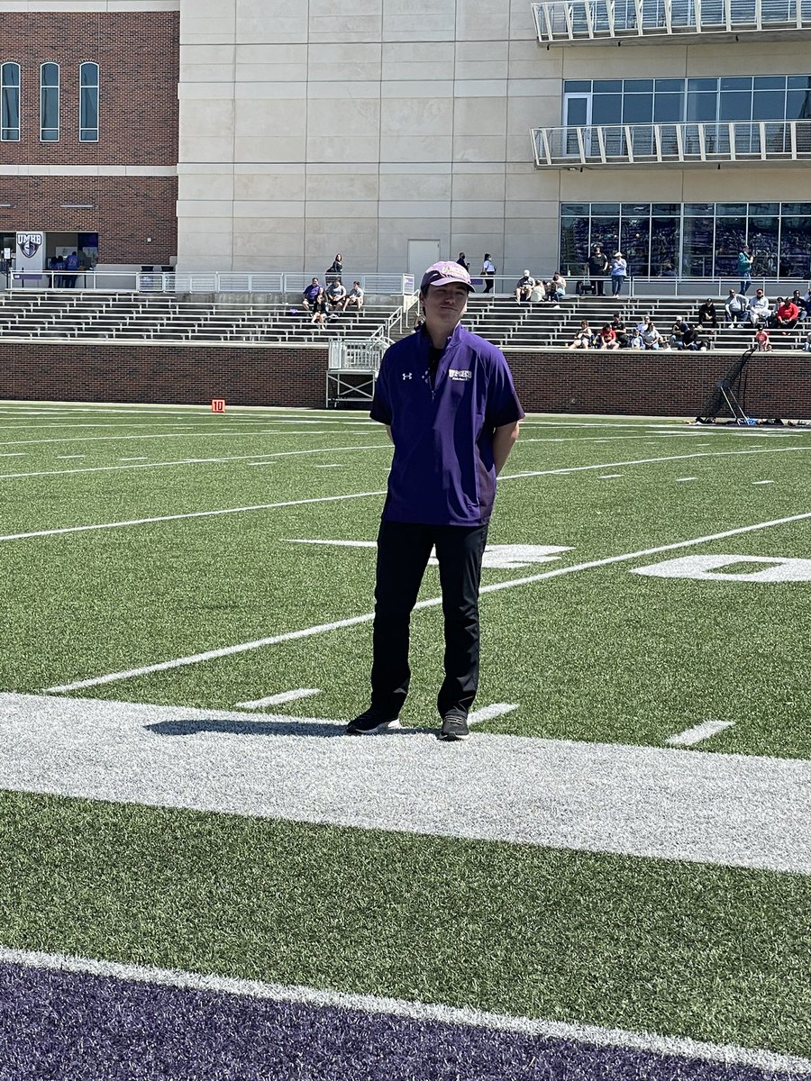 UMHB Equipment tweet media