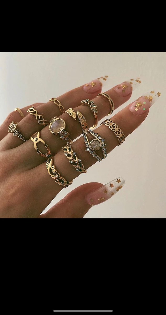 Ax_and_E's tweet photo. 12-Piece set of rings ✨ https://t.co/Gr1jl7xAdP