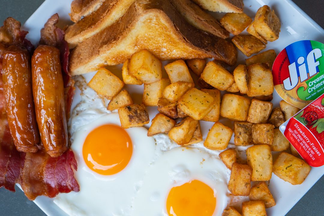 Met Bar & Grill (@metbargrill) on Twitter photo $5 WEEKEND BRUNCH
Don't miss out on a full plate of eggs, bacon (or sausages), hash browns, and toast for an insane deal π³π₯π Brunch cocktails include #mimosas and our classic #Caesar!
β
#Brunch is available weekends from 12 pm to 3 pm
#breakfast #eggs <a href="/DowntownNewWest/">Downtown New West</a> $5 WEEKEND BRUNCH
Don't miss out on a full plate of eggs, bacon (or sausages), hash browns, and toast for an insane deal π³π₯π Brunch cocktails include #mimosas and our classic #Caesar!
β
#Brunch is available weekends from 12 pm to 3 pm
#breakfast #eggs <a href="/DowntownNewWest/">Downtown New West</a>