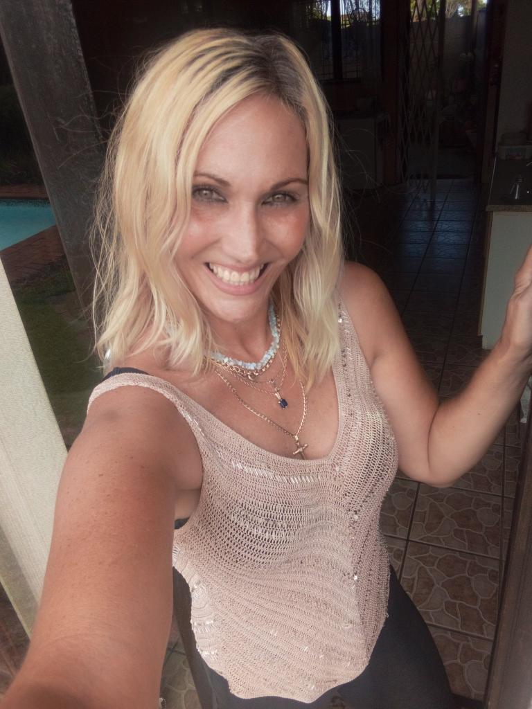 vickysbeer's tweet image. Update media