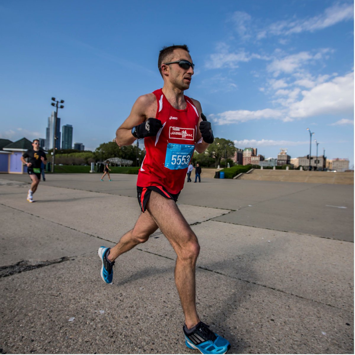 RuntheL's tweet photo. Reason 48/50: If you complete the challenge before May 16 you can keep running and earn more badges along the way. #50Reasons #StayOnTrack #RunTheL #VirtualChallenge #RunChi https://t.co/yOzKyR5MAA