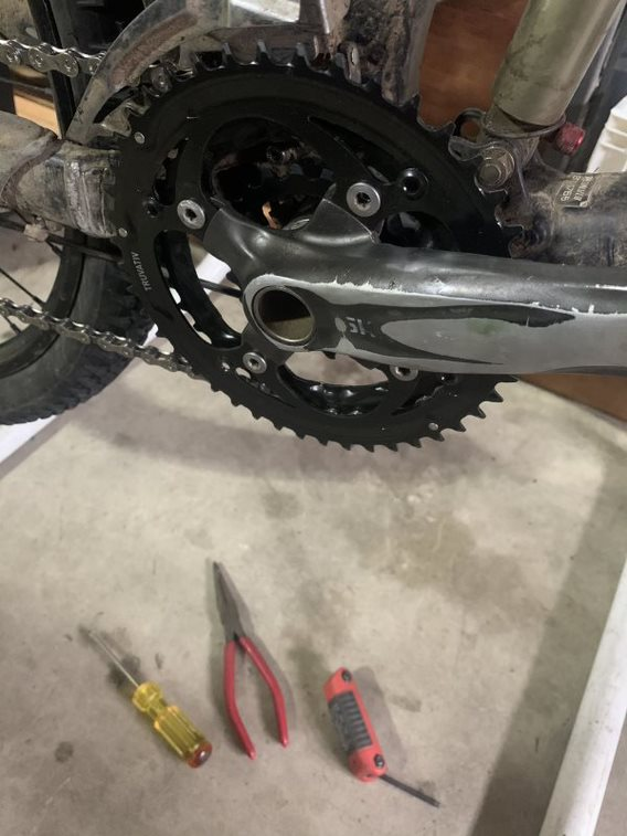 jshuey's tweet photo. The Yammer Hammer rides again.
New Drive Train ... who dis?
I'm still getting the derailleur dialed in. But, I'm close.
#ValleyLife #MtnBike #ToltMcD #Tokul https://t.co/jBrTMqNIFx
