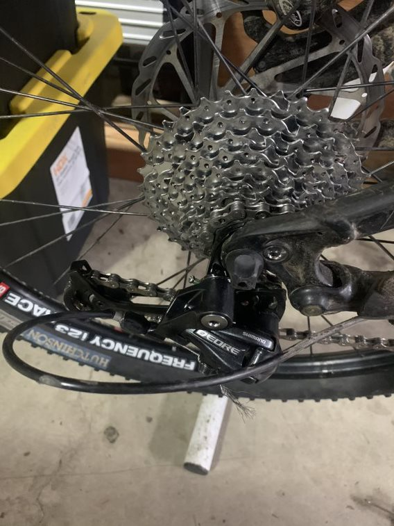 jshuey's tweet photo. The Yammer Hammer rides again.
New Drive Train ... who dis?
I'm still getting the derailleur dialed in. But, I'm close.
#ValleyLife #MtnBike #ToltMcD #Tokul https://t.co/jBrTMqNIFx