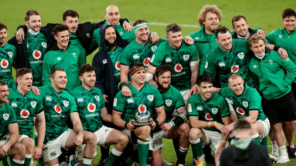 SixNationsRugby's tweet photo. Simply, a 𝐇𝐔𝐆𝐄 victory for @IrishRugby! 🔥 ☘️

#GuinnessSixNations #IREvENG https://t.co/KYJ0QrZuxk