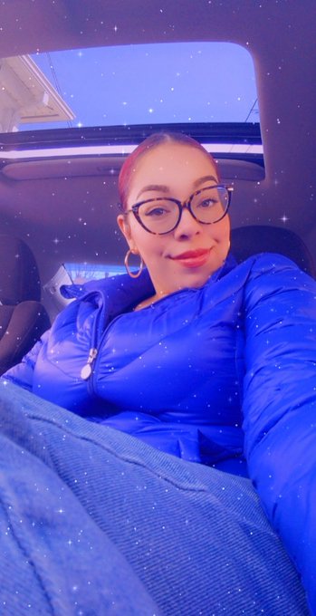 Happy weekend ! 🥰✨ https://t.co/MzcvzKFMgn<a href="/tag/thick"class="tags"><span>#thick</span></a><a href="/tag/curvygirl"class="tags"><span>#curvygirl</span></a><a href="/tag/girlswithglasses"class="tags"><span>#girlswithglasses</span></a>