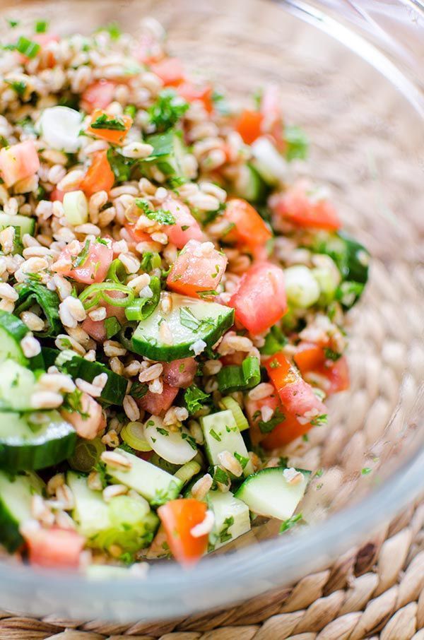 Farro tabbouleh salad is a fresh and delicious addition to a meal!

Recipe calls for farro, tomato, cucumber, green onions, parsley and mint as well as an easy homemade Dijon salad dressing.

RECIPE: buff.ly/2FqsY4F
#salad #foodie