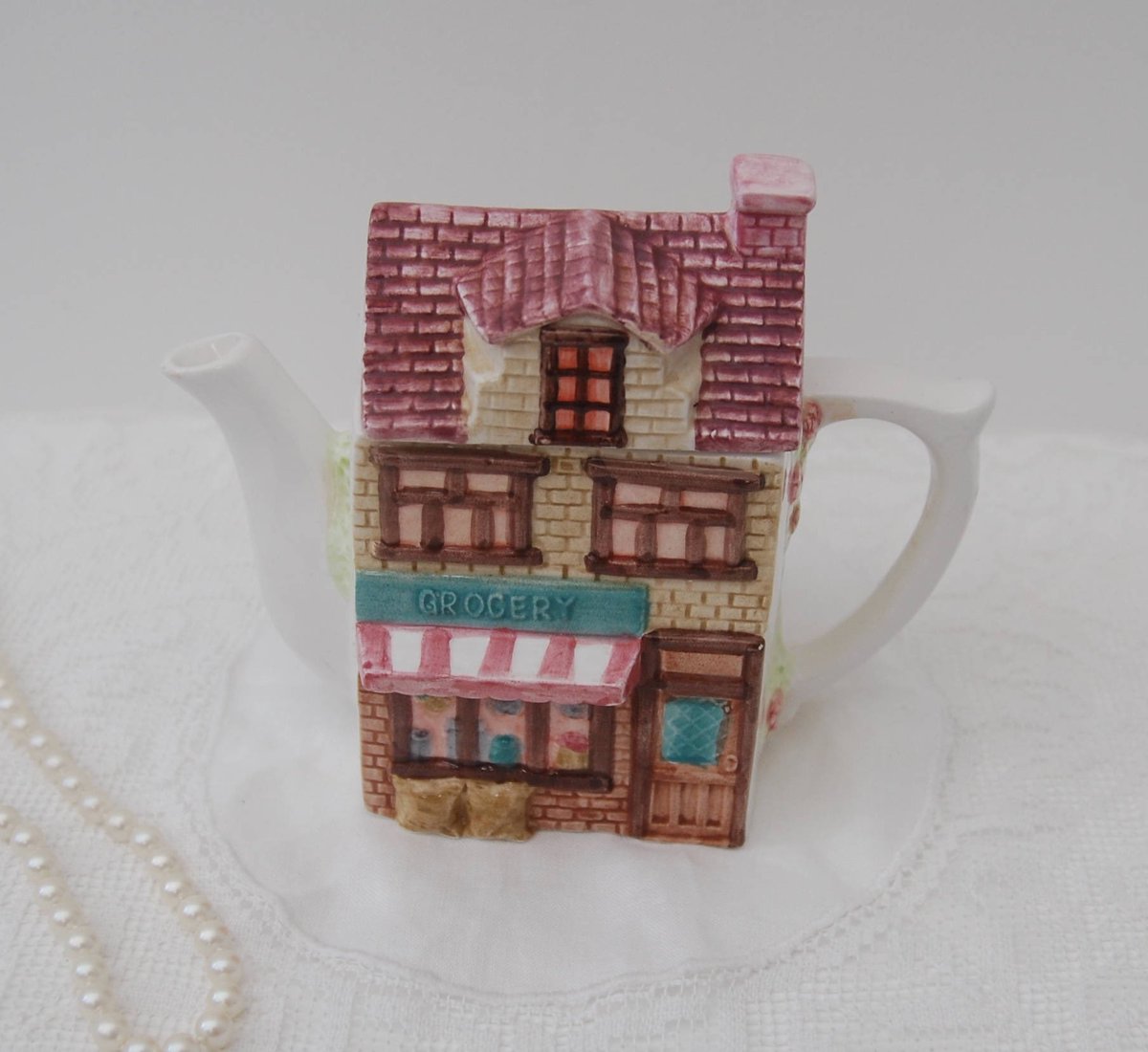 macisgerda's tweet image. Excited to share this item from my #etsy shop: Leonardo collection Novelty Tea pot Grocery design 1980s etsy.me/312jNVy
#noveltyteapot #teapotcollection #teapot #groceryshop #leonardocollection #giftidea #tea