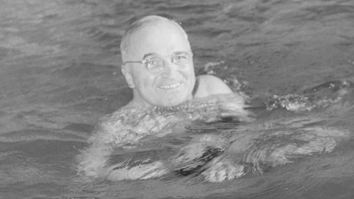 TrumanKeyWest's tweet photo. Swim into Spring!π¦
#trumankeywest #firsdayofspring #presidentsinparadise #littlewhitehouse #keywest
π·: US Navy/Harry S. Truman Library https://t.co/KH650veWuP