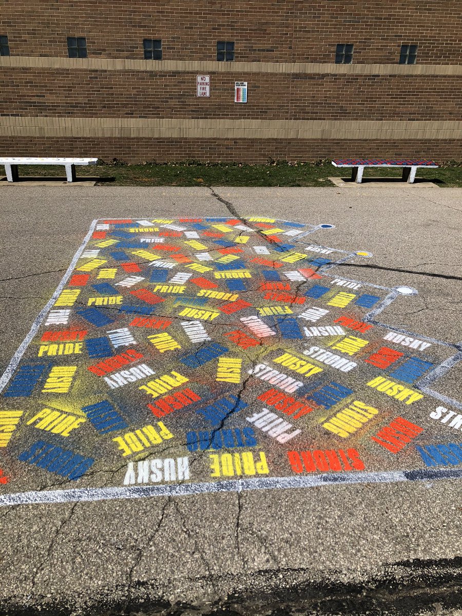 DruTomlin4Edu's tweet photo. It’s a gr8 day 2 enhance &amp; beautify the @HeritageMS_WCS recess area! Big ups 2 @konik_kris, Mrs. Langenderfer &amp; the NJHS crew 4 the time &amp; effort! And thx 2 @HeritagePtsa 4 sponsoring the project! Can’t w8 4 our Huskies 2 enjoy it all! @WCSOH @super_wcsd https://t.co/Oqi7xzmwSx