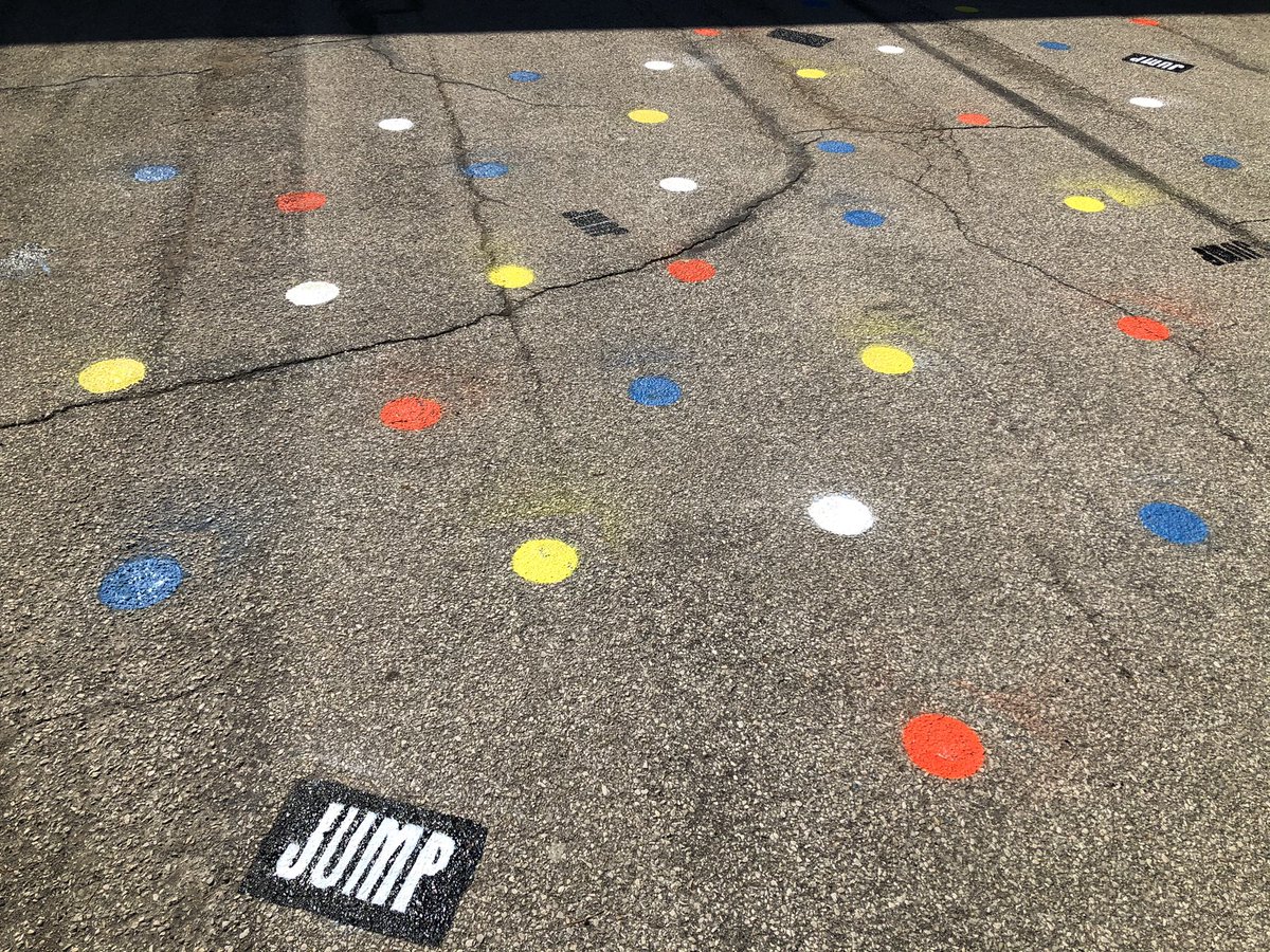 DruTomlin4Edu's tweet photo. It’s a gr8 day 2 enhance &amp; beautify the @HeritageMS_WCS recess area! Big ups 2 @konik_kris, Mrs. Langenderfer &amp; the NJHS crew 4 the time &amp; effort! And thx 2 @HeritagePtsa 4 sponsoring the project! Can’t w8 4 our Huskies 2 enjoy it all! @WCSOH @super_wcsd https://t.co/Oqi7xzmwSx