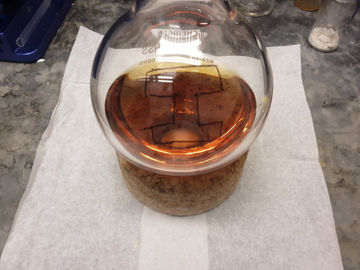 mj_orr's tweet photo. Made something orange, labeled the flask accordingly. Go #Illini! #RealTimeChem https://t.co/ApImdNEHKN